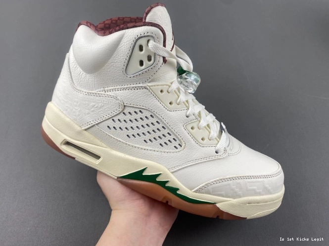 El HF8833-100 5 Grito Jordan Air 0620